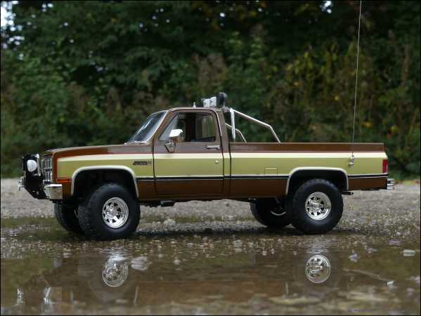 1:18 GMC K-2500 Sierra Grande 82´ FallGuy Ein Colt Für Alle Fälle